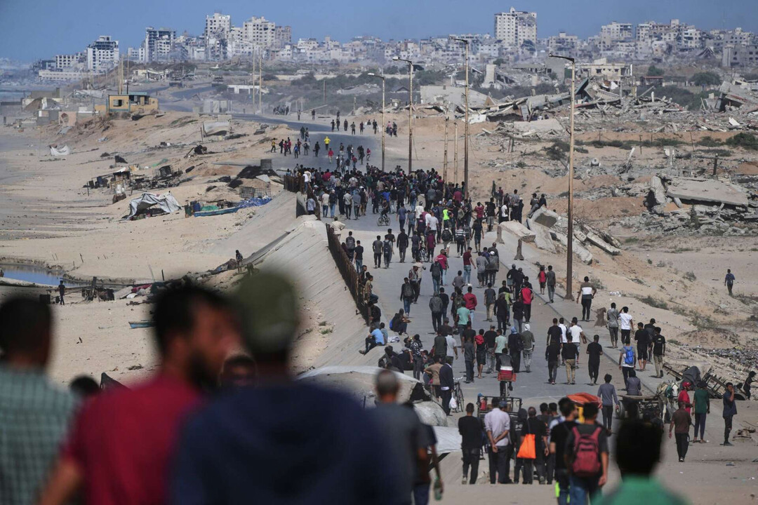 TIDE OF HOPE: HUNDREDS OF THOUSANDS RETURN TO GAZA CITY RUINS AS CEASEFIRE TAKES HOLD