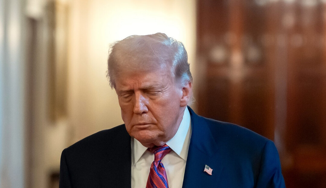 Trump Approval Ratin...