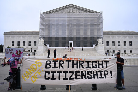 U.S. Supreme Court Takes Up Challenge to Trump's Birthright Citizenship Policy