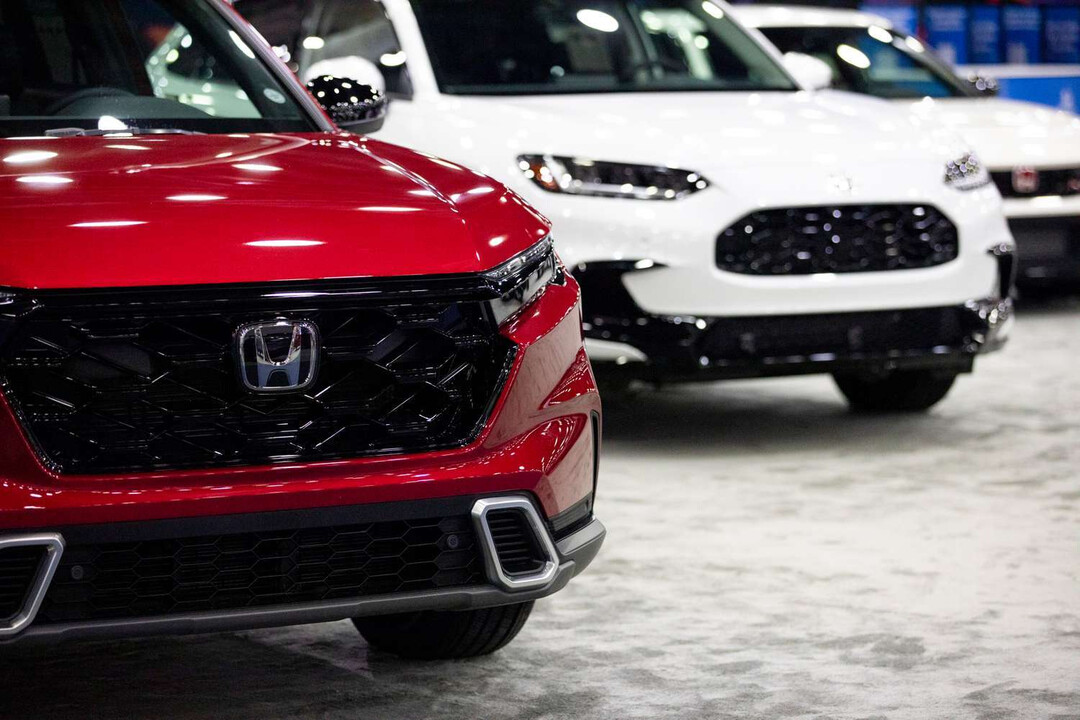 Honda Halts $15B Can...