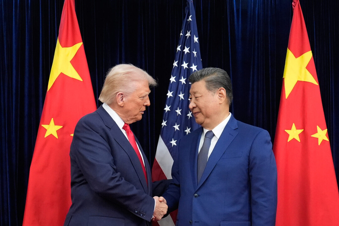 Trump Departs for Beijing: Trade Dominates Agenda as President Sidelines Iran in Talks with Xi