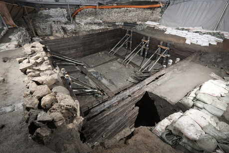 Baekje's Largest Water Reservoir and Royal-Grade Fortress Wall Discovered at Jangmisan Fortress in Chungju