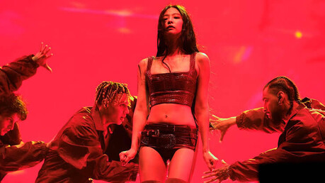 Jennie’s "Dracula" Sets New K-Pop History with 16 Consecutive Weeks in Billboard Hot 100 Top 10