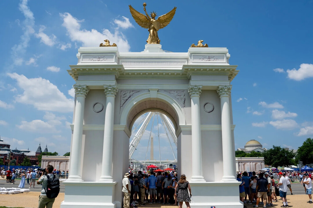 "Snipers Deployed atop 76m 'Gold-Plated Triumphal Arch'": Trump's Radical Vision for Washington's 'Military Triumphal Arch'