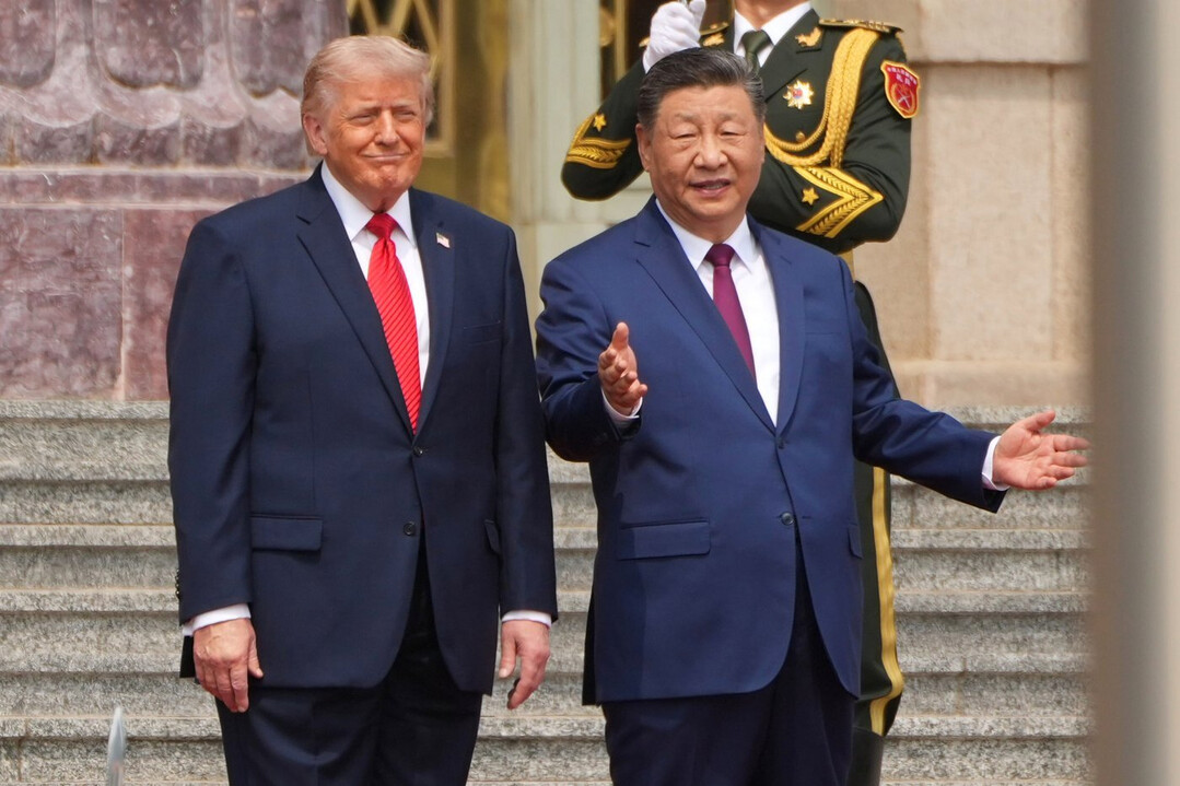 Trump Rolls Out the Red Carpet for Xi: B-2 Bombers, F-22s, and First Lady Melania Set for State Visit