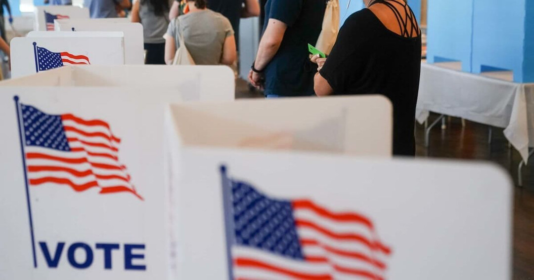 Democrats Lead GOP by 10 Points Ahead of Midterms as Trump’s Approval Hits Record Low 